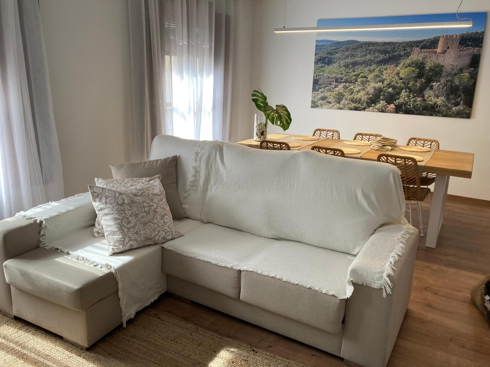 Apartamento Centrico, Climatizado Y Totalmente Equipado De 3 Habitaciones Para 6-7 Personas سانتا كولوما دي فارنرس المظهر الخارجي الصورة