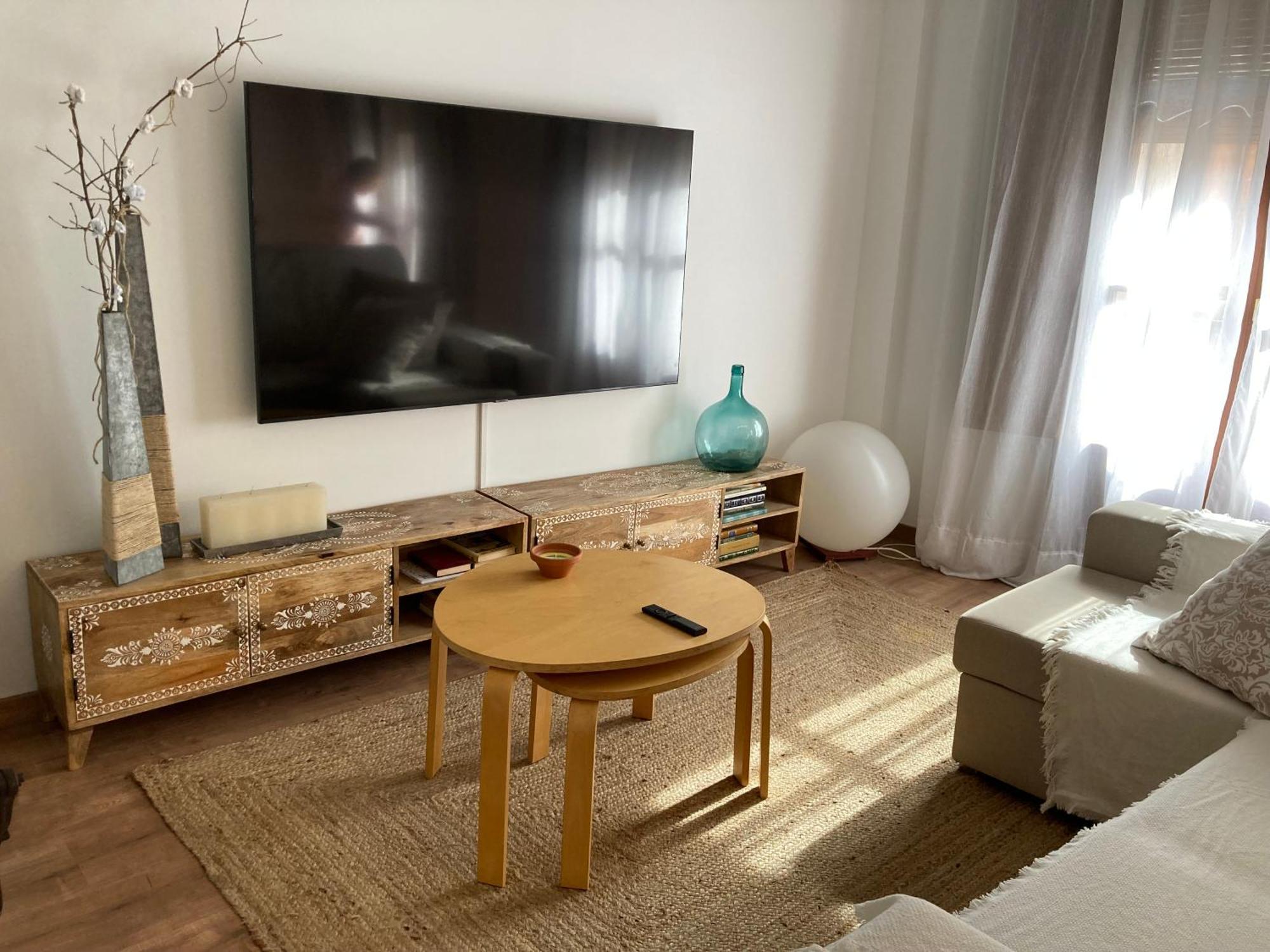 Apartamento Centrico, Climatizado Y Totalmente Equipado De 3 Habitaciones Para 6-7 Personas سانتا كولوما دي فارنرس المظهر الخارجي الصورة