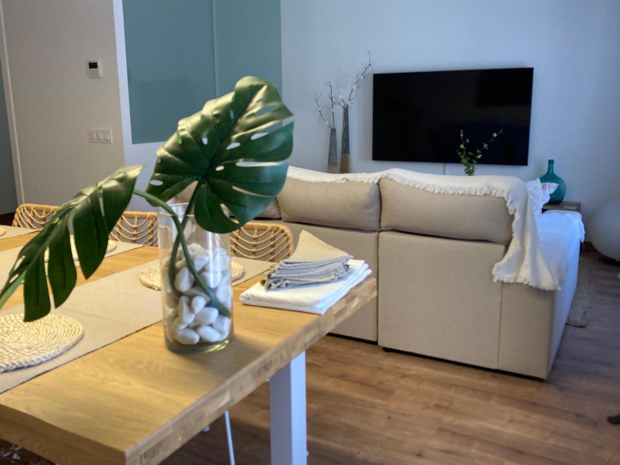 Apartamento Centrico, Climatizado Y Totalmente Equipado De 3 Habitaciones Para 6-7 Personas سانتا كولوما دي فارنرس المظهر الخارجي الصورة